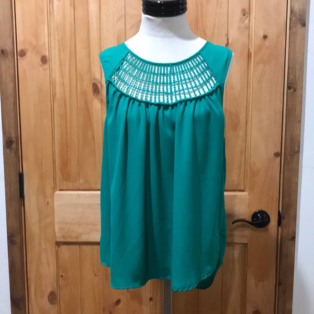 Maurice’s sleeveless Blouse